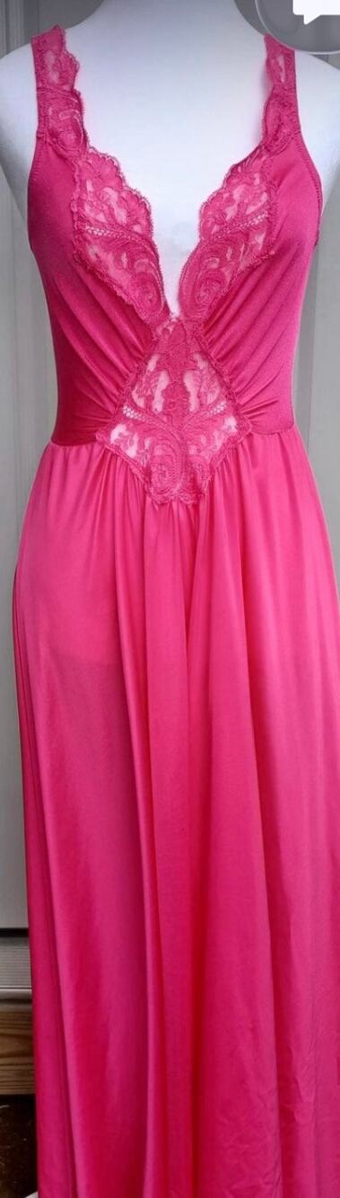 Olga Vintage Full Length Nightgown Lace Cutout Bodice- M